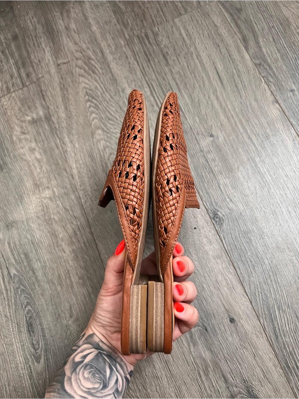 Universal Thread Woven Leather Pointed Toe Mules - Tan/Brown Size 6.5 - Picture 4 of 6